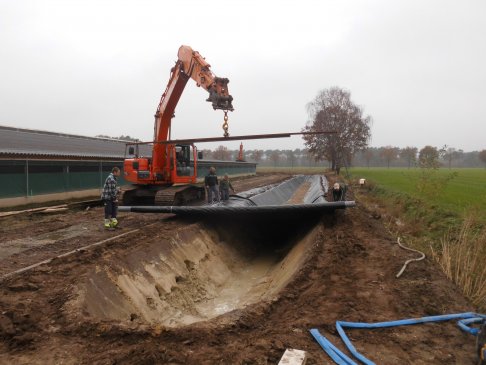 aanleg bufferbekken aan kippenstal 1