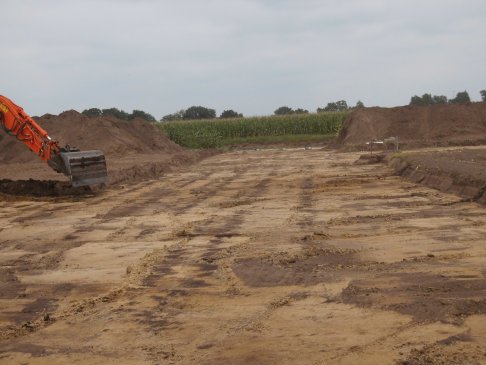 uitgraven en aanvullen nieuwe kippenstal (22)