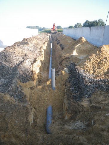 riolering plaatsen onder sleufsilo's (4)