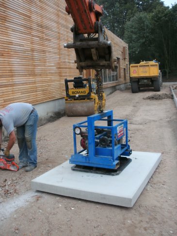 Plaatsen betonnen platen 2