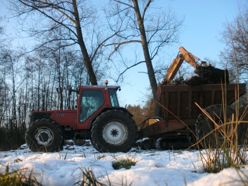 Winkelsbroek_plaggen, verlagen taluds rond vijver + afvoeren plagsel 13